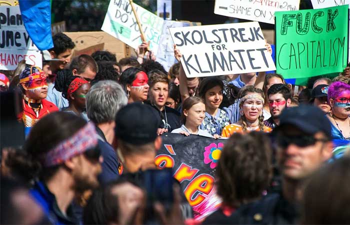 Clima COP26: jovens ambientalistas pressionam líderes mundiais por ações resolutivas