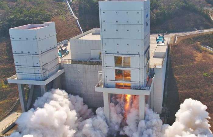 Primeiro foguete espacial da Coreia do Sul não consegue colocar a carga em órbita