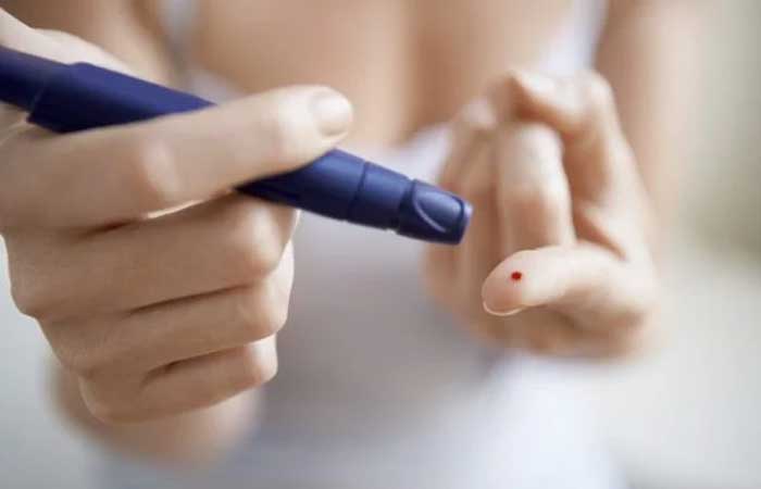 Controlar insulina reduz risco de infecção por coronavírus, diz estudo