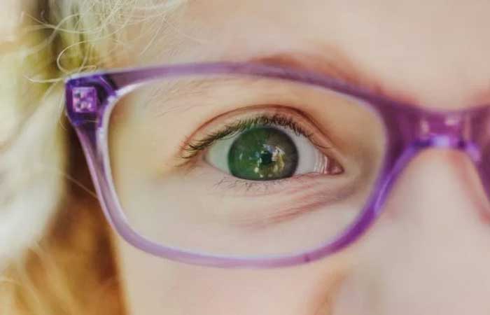Saiba como identificar sinais de problemas de visão em crianças