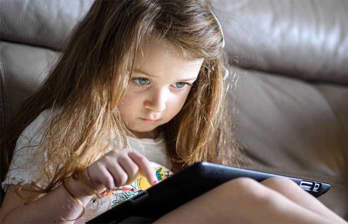 Estudos: não há relação entre uso de telas e déficit de atenção em crianças