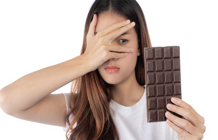 Mito ou verdade: chocolate causa acne e prejudica a pele?
