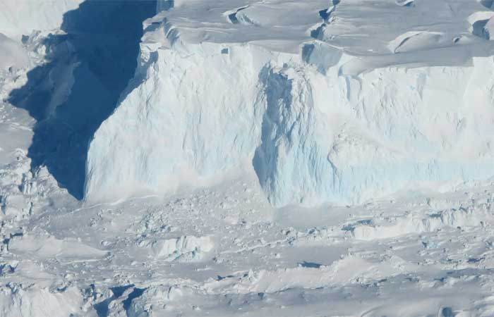 Plataformas de gelo antárticas estão quebrando. Como isso afeta o nível do mar?