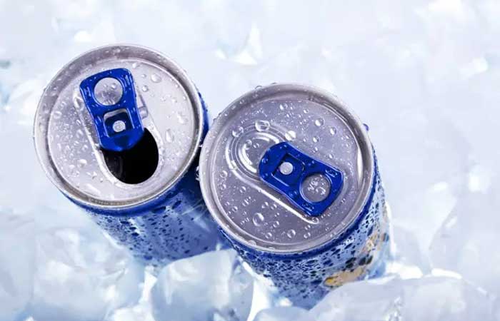 Os riscos das bebidas energéticas para crianças e adolescentes
