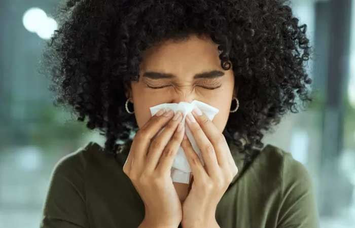Rinite: por que não existe cura e como tratar nariz entupido e espirros