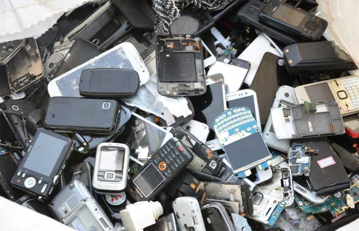 Pesquisa revela que três em cada cinco brasileiros tem lixo eletrônico guardado em casa