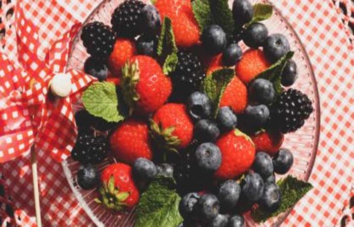 Como as frutas vermelhas podem beneficiar sua saúde e favorecer seu emagrecimento