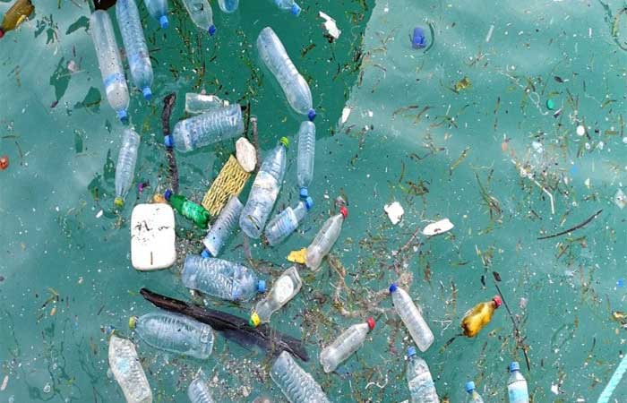 Jovem holandês promete limpar 80% do lixo do oceano até 2030