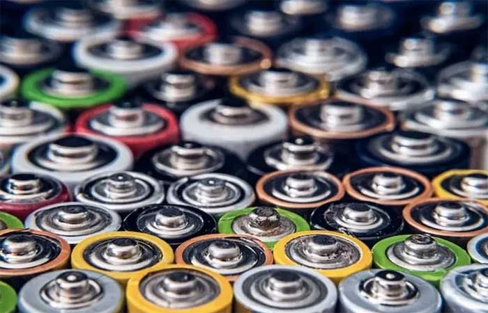 Startup transforma baterias usadas em fertilizantes para evitar o descarte incorreto