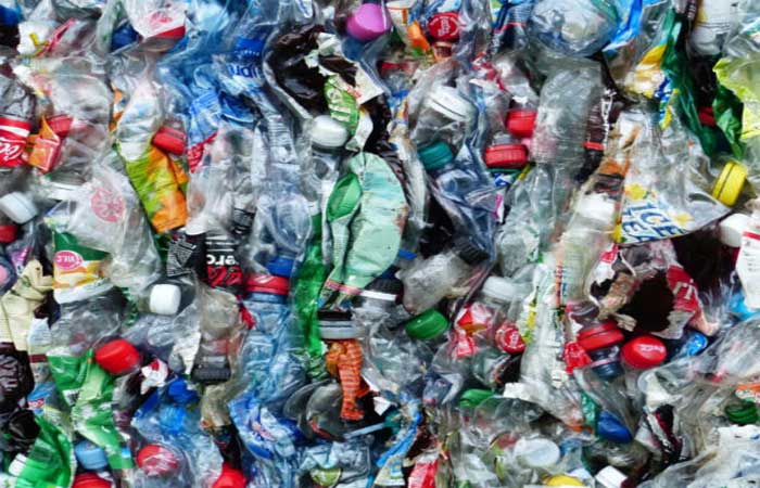 O mito tóxico e fracassado da reciclagem de plástico