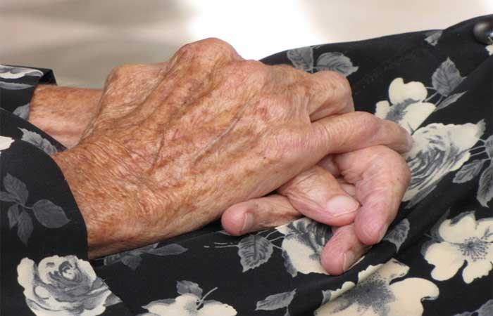 Médico elenca avanços e desafios para pacientes com a Doença de Alzheimer