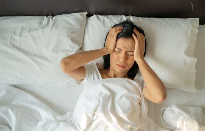 Por que os problemas vêm à mente na hora de dormir? Três dicas de como evitar isso