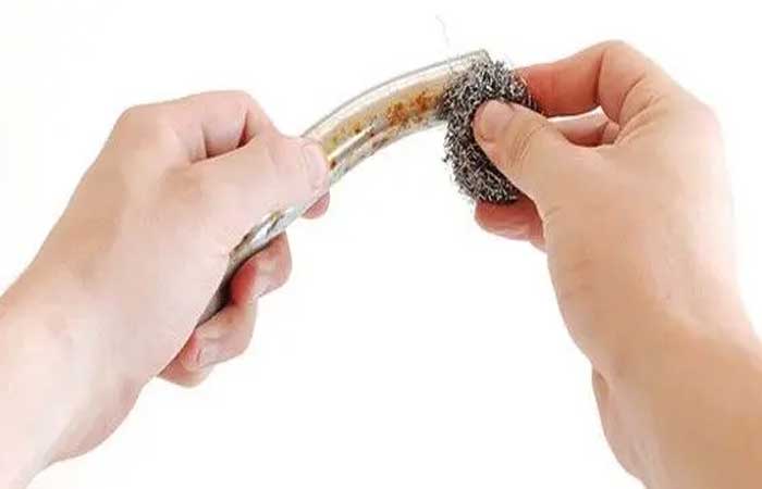 Como remover ferrugem e suas manchas com receitas caseiras e fáceis