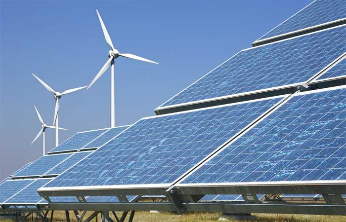 Preço da energia renovável cai mais do que a de fontes fósseis; competitividade delas “nunca foi tão grande”, diz agência internacional