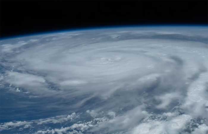 Furacão Idalia: como as mudanças climáticas estão alimentando furacões