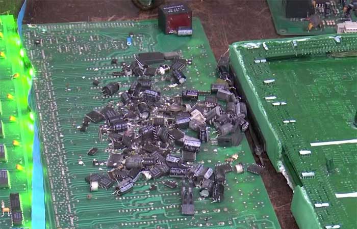 Transformando lixo em jogos: projeto da UFPB reaproveita resíduos eletrônicos