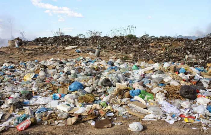 Municípios ignoram legislação ambiental e mantêm descarte de lixo a céu aberto