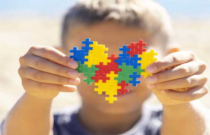 Dia do Autismo: a importância da brincadeira para a criança neurodivergente