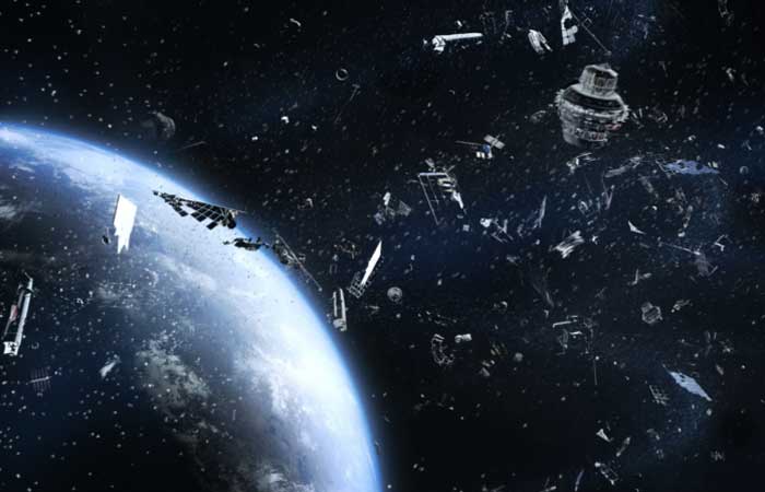 30 mil objetos: Órbita da Terra está cheia de lixo espacial e isso é um problema