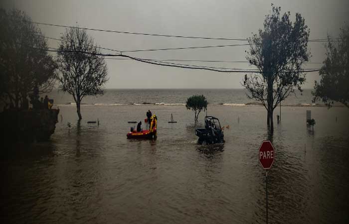 Porto Alegre, epicentro das enchentes no Brasil, é hoje uma cidade distópica