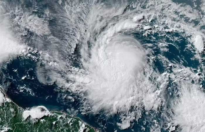 ‘Ventos mortais’: Caribe se prepara para o furacão Beryl ‘extremamente perigoso’