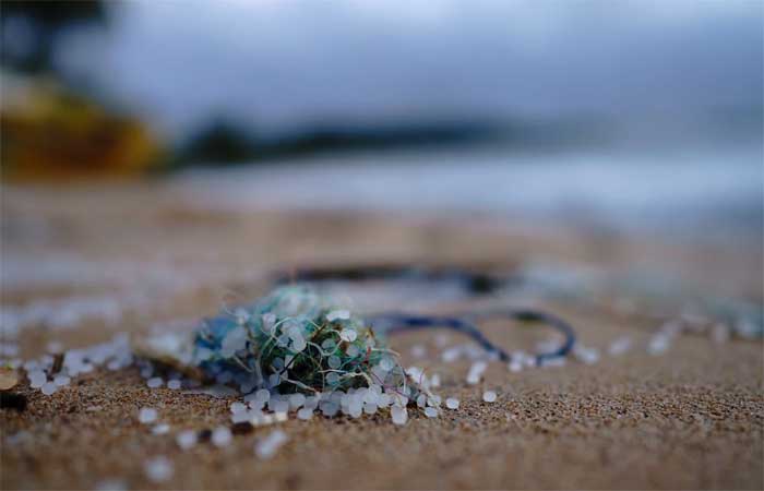 10 resíduos mais encontrados nas praias, rios e mangues do Brasil
