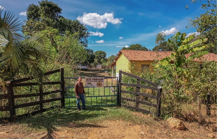 “A terra é viva. Se você joga produto químico, acaba matando”