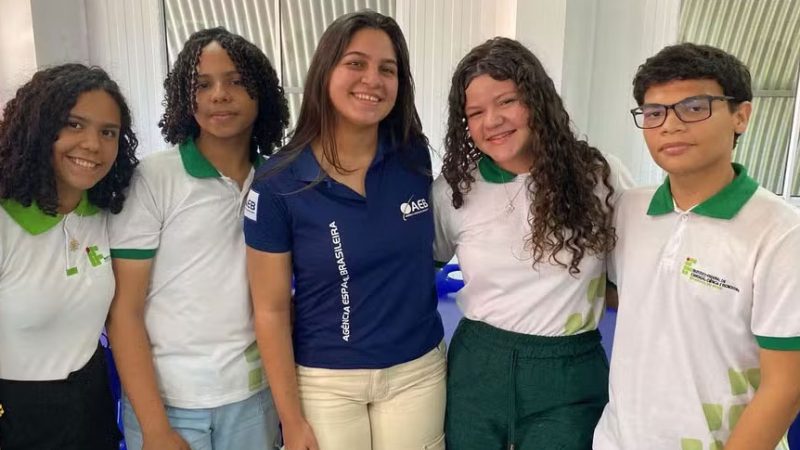 Carro voador, inteligência artificial e meio ambiente: estudantes do RN escrevem cartas ao espaço