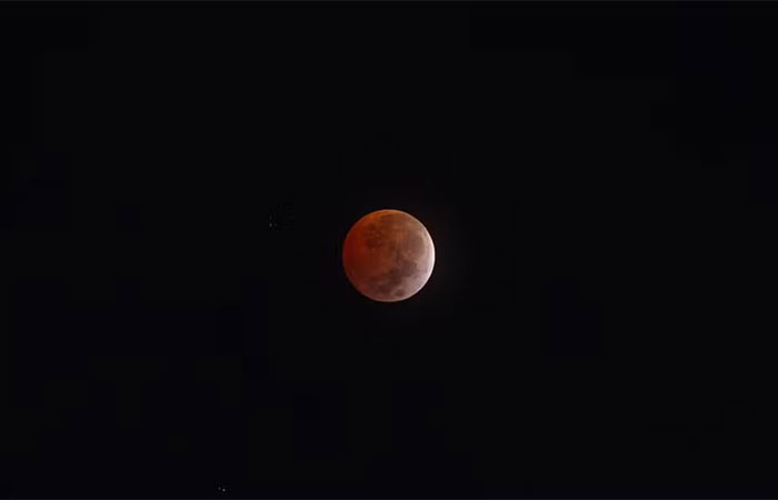 ‘Lua de Sangue’: veja FOTOS do eclipse total da Lua pelo mundo