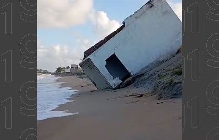 Moradores de Baía da Traição registram destruição com avanço do mar