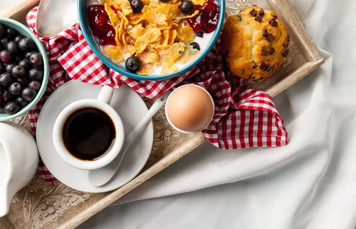Não é fã de café da manhã? A falta de fome matinal pode ser o seu corpo tentando te avisar de algo