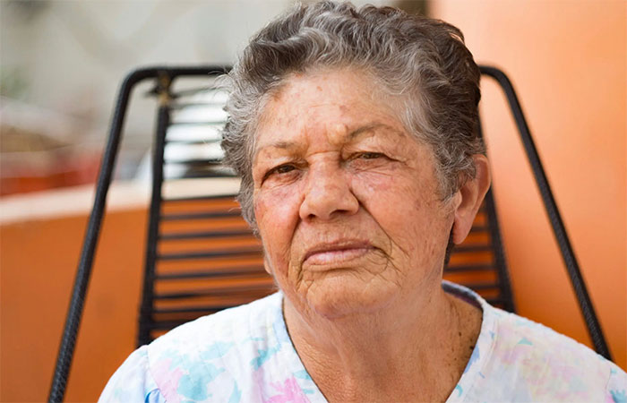 Por que cérebros femininos resistem mais ao tempo, mas sucumbem mais ao Alzheimer?