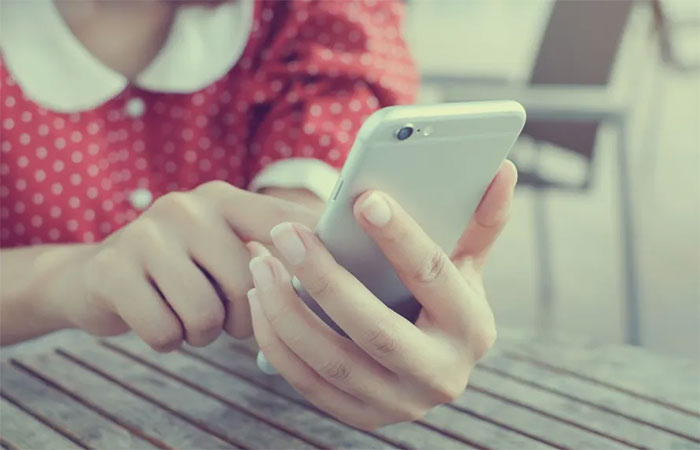 Cada vez mais cedo nas redes: psicóloga alerta sobre os riscos da busca por visibilidade entre jovens