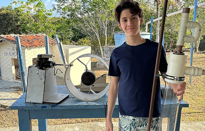 Jovem cria bomba eólica que amplia acesso à água no semiárido