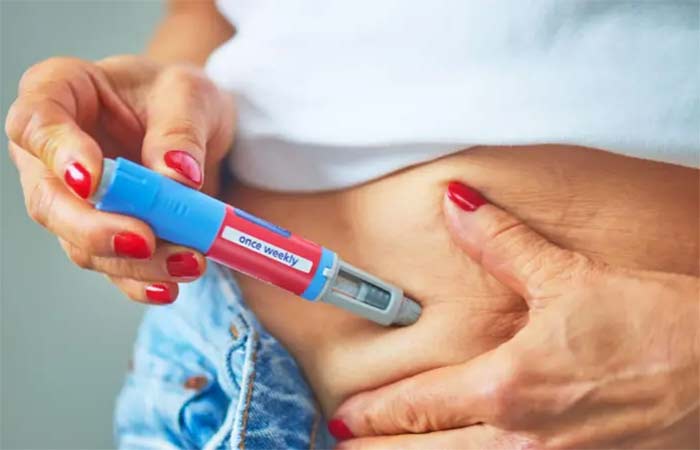 Pessoas que param de usar canetas emagrecedoras ganham peso quatro vezes mais rápido do que as que fazem dieta, diz estudo