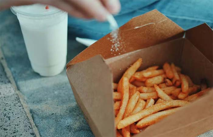 Além da hipertensão, excesso de sal também favorece a aterosclerose