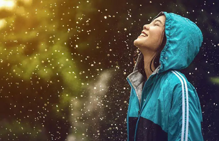 Tomar chuva faz bem? Veja quatro benefícios apontados pela ciência