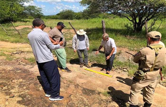 Descoberta de fóssil é novo marco; De acordo com pesquisadores, trata-se da maior pegada de um réptil carnívoro já registrada no Brasil