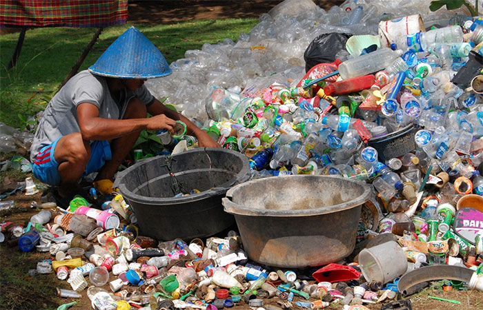 Poluição por plásticos: esforços por um tratado global e o Brasil
