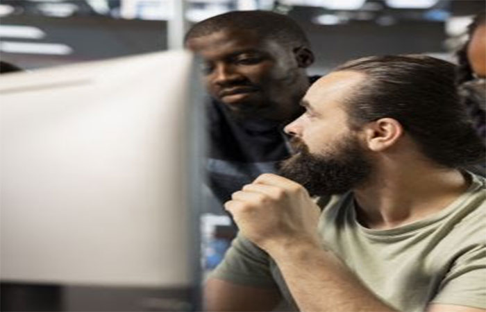 Brasil perde profissionais sêniores de TI para o exterior, que oferece salários de até US$ 150 mil