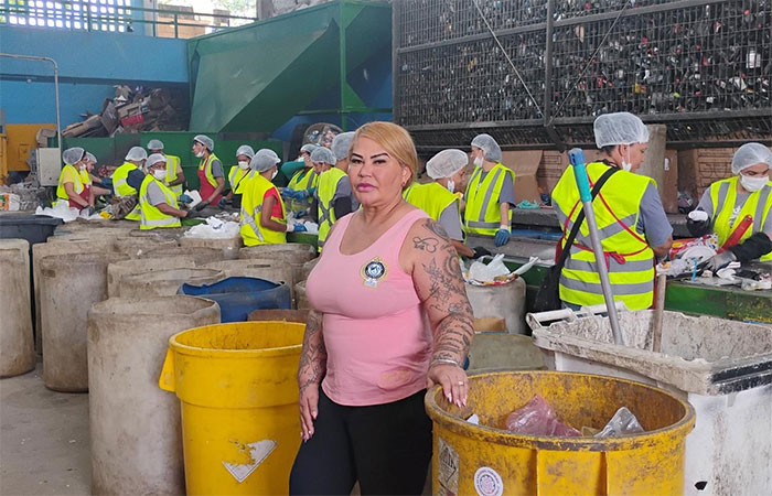 “No que a sociedade joga fora, encontro pedras preciosas todos os dias”