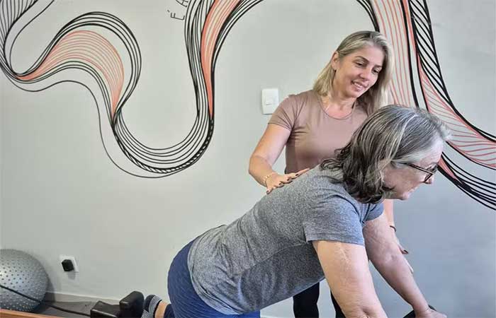 Pilates vira aliado de idosos contra dores, quedas e perda de autonomia