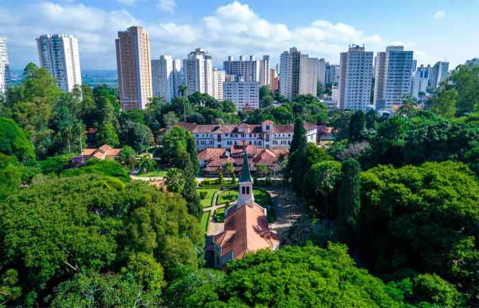 A cidade brasileira que superou Suíça e Noruega em qualidade de vida: a 1ª cidade do mundo certificada com nível platina em qualidade de vida é o maior centro aeroespacial da América Latina