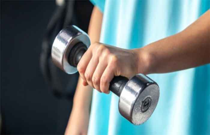 Musculação reprograma células do fígado e ajuda a reverter danos da obesidade