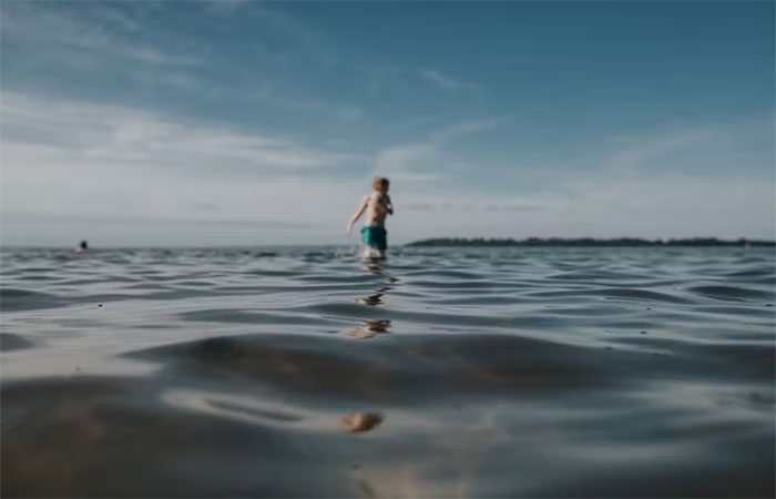 Sem adaptação urbana, calor extremo pode afetar vida de metade das crianças no país, aponta estudo
