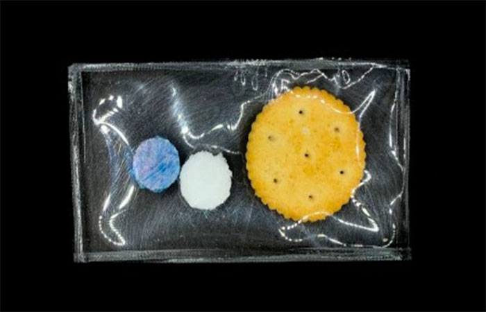 Sensor à base de amido muda de cor para indicar umidade em embalagens de alimentos