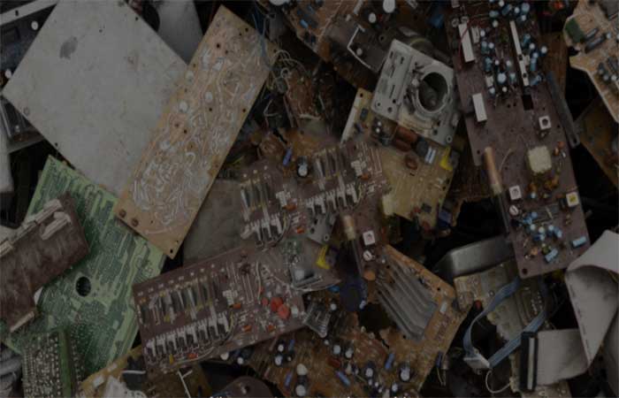 Expansão da IA pode provocar “tsunami” de lixo eletrônico, diz relatório